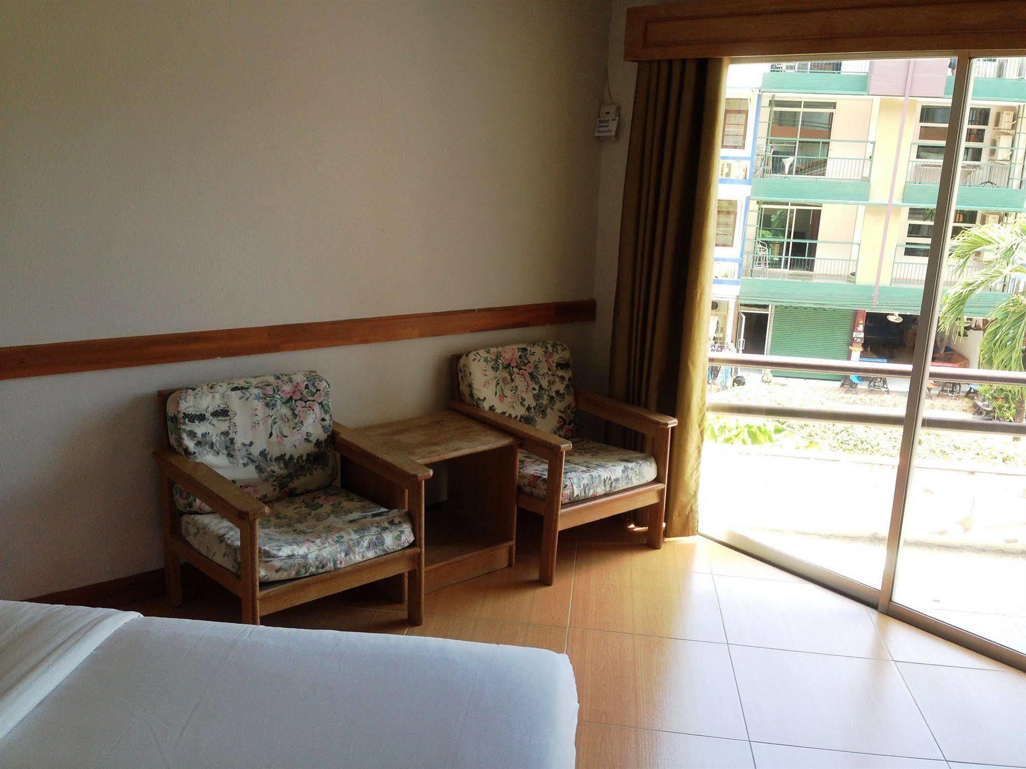 Skaw Beach Hotel Pattaja Kültér fotó