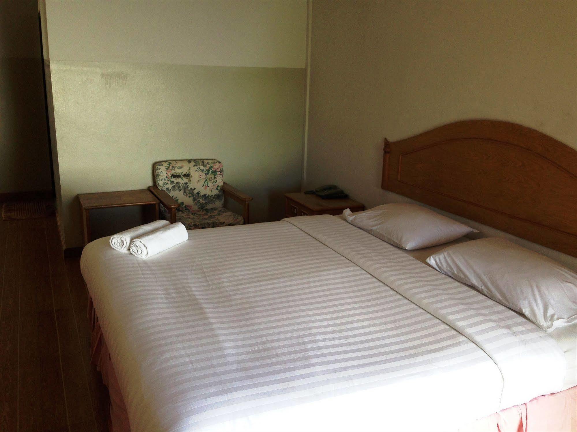 Skaw Beach Hotel Pattaja Kültér fotó